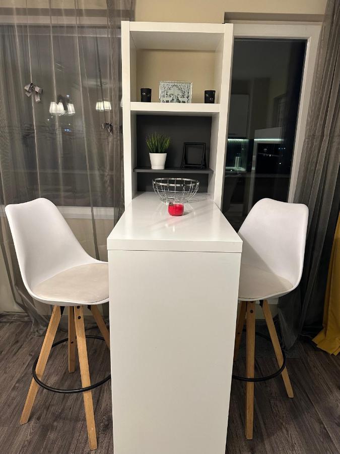 Uni Time Apartment By Lmg صوفيا المظهر الخارجي الصورة