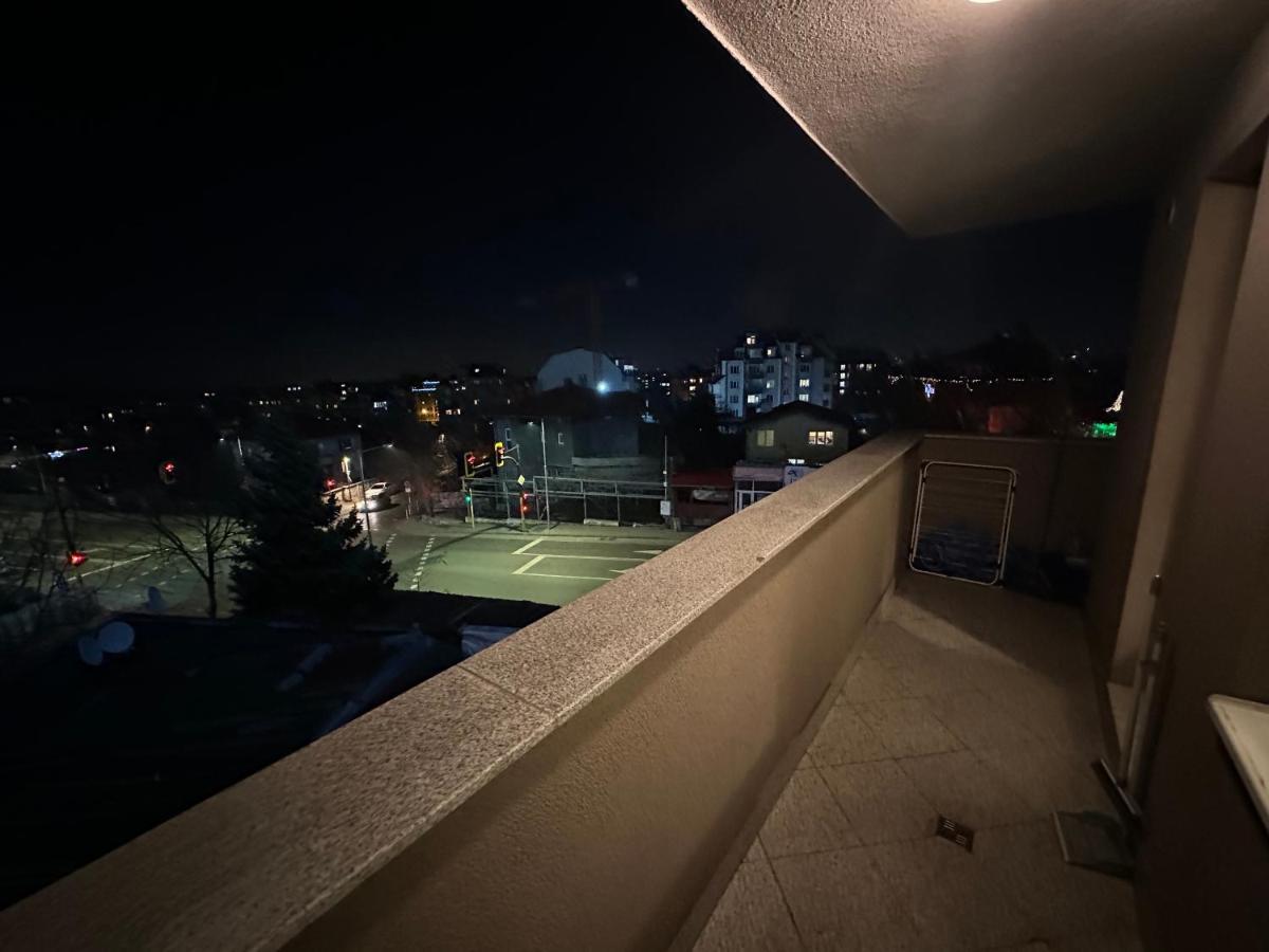 Uni Time Apartment By Lmg صوفيا المظهر الخارجي الصورة